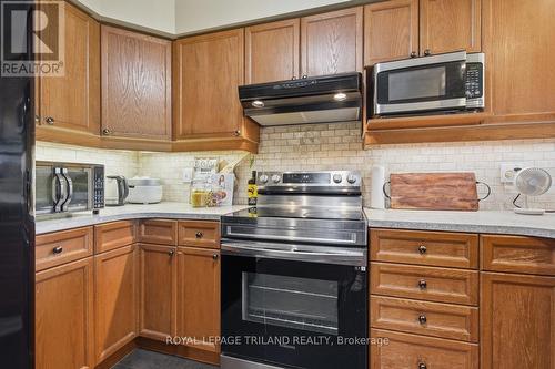 127 - 600 Hyde Park Road, London North (North O), ON - Indoor Photo Showing Kitchen