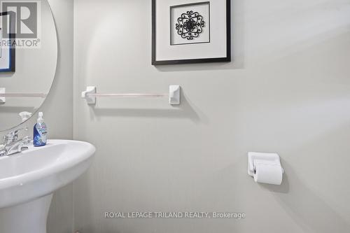 127 - 600 Hyde Park Road, London North (North O), ON - Indoor Photo Showing Bathroom