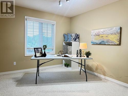 127 - 600 Hyde Park Road, London North (North O), ON - Indoor