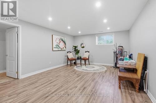 127 - 600 Hyde Park Road, London North (North O), ON - Indoor