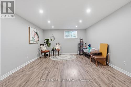127 - 600 Hyde Park Road, London North (North O), ON - Indoor