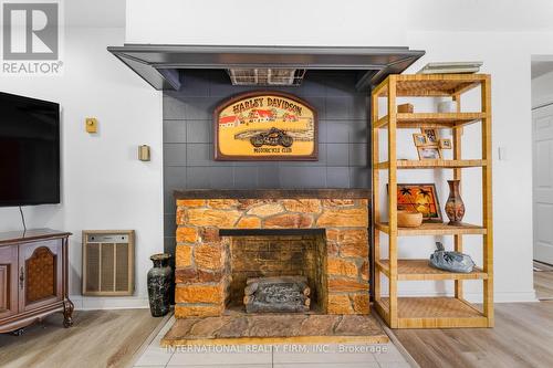 100 O'Reilly Lane, Kawartha Lakes, ON - Indoor Photo Showing Living Room With Fireplace