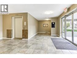 Lobby - 