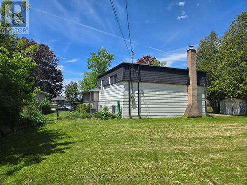...access from the garage or gate. - 932 Brodie Avenue, Kingston (City Southwest), ON - Outdoor