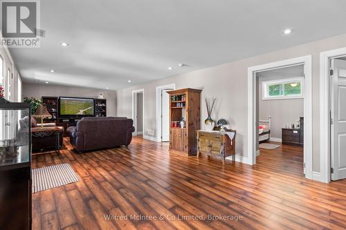 622829 Moto Park Road, Chatsworth, ON - Indoor