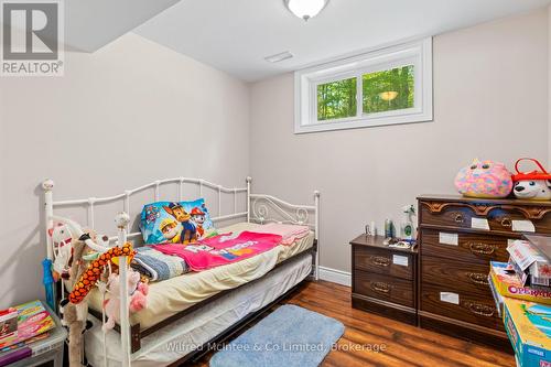 622829 Moto Park Road, Chatsworth, ON - Indoor Photo Showing Bedroom