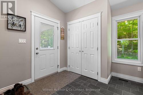 622829 Moto Park Road, Chatsworth, ON - Indoor Photo Showing Other Room