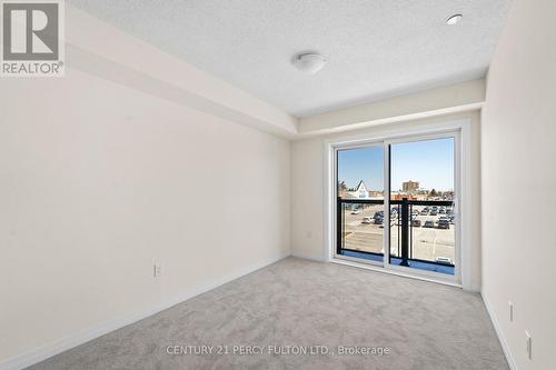 15 - 10 Liben Way E, Toronto, ON - Indoor Photo Showing Other Room