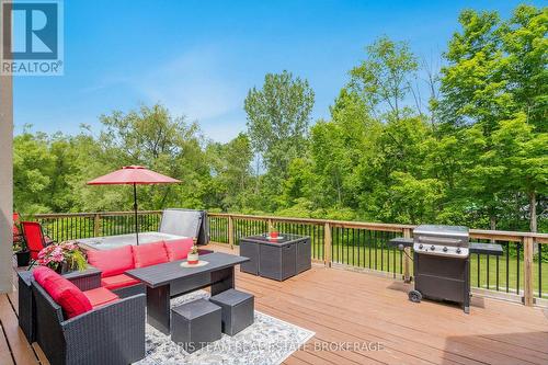 400 Lloyd'S Lane, King, ON 