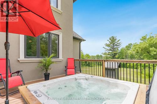 400 Lloyd'S Lane, King, ON 
