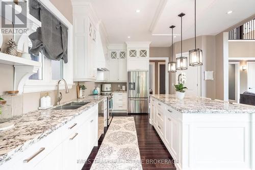 400 Lloyd'S Lane, King, ON 