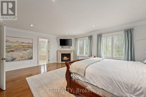 112 Tyler Street, Aurora, ON 