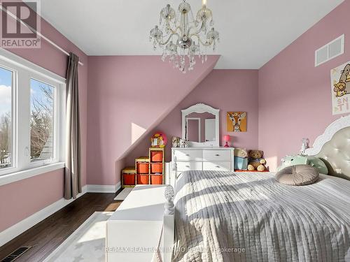 1785 Davis Drive W, King, ON 