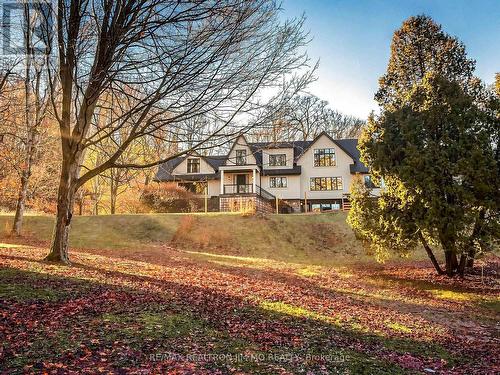 1785 Davis Drive W, King, ON 