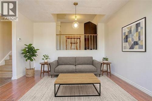Virtually Staged - 7 Viking Court Unit# 404, Grimsby, ON 