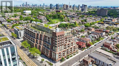 Drone view - 920 - 1787 St Clair Avenue W, Toronto, ON 