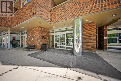 Front Entrance - 920 - 1787 St Clair Avenue W, Toronto, ON 