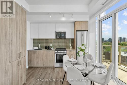 Dining/Kitchen - 920 - 1787 St Clair Avenue W, Toronto, ON 