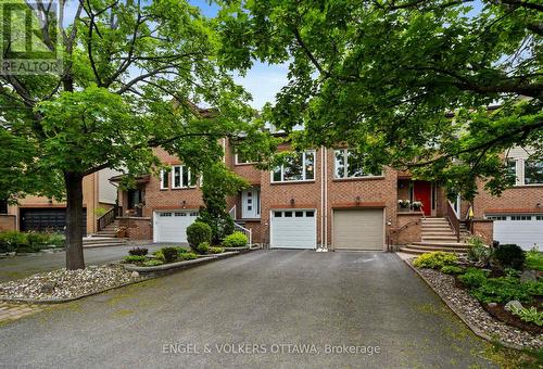 44 Dunbarton Court, Ottawa, ON 