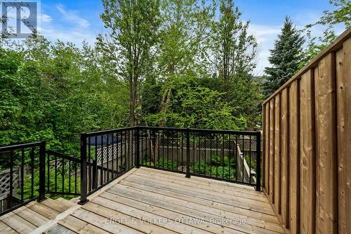 Large deck off of living room - 44 Dunbarton Court, Ottawa, ON 