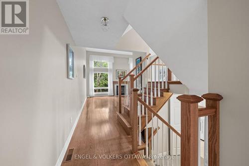 44 Dunbarton Court, Ottawa, ON 