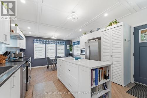 205 Chestnut Drive, Central Huron (Goderich), ON - Indoor Photo Showing Kitchen