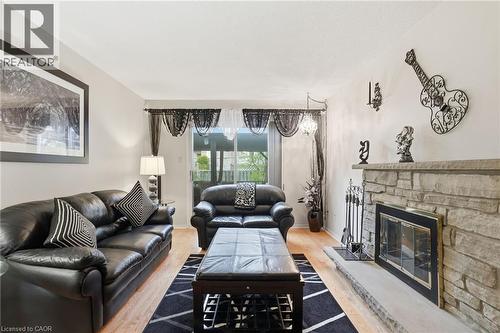 3277 Folkway Drive, Burlington, ON 
