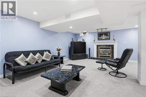 3277 Folkway Drive, Burlington, ON 