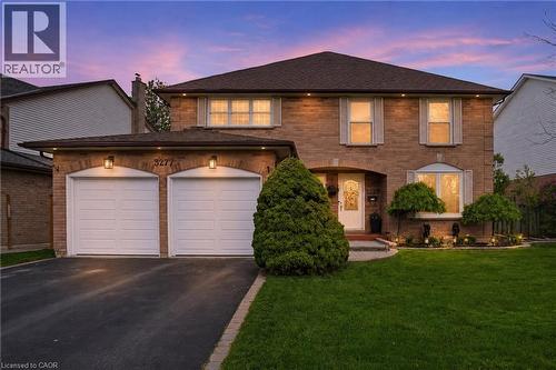 3277 FOLKWAY Drive  Burlington, ON L7M 3J2