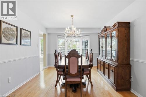 3277 Folkway Drive, Burlington, ON - Indoor Photo Showing Dining Room