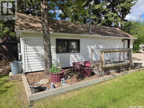 118 5Th Street W, Carlyle, SK - Outdoor