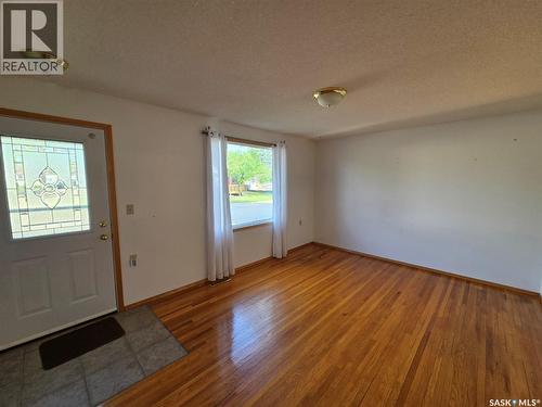 118 5Th Street W, Carlyle, SK - Indoor Photo Showing Other Room