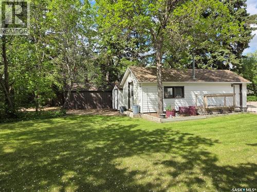 118 5Th Street W, Carlyle, SK - Outdoor