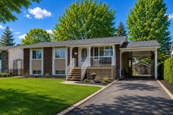 979 Rue La Salle Saint-Bruno-De-Montarville, QC J3V 3Y1