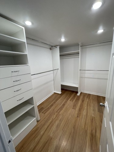 Rangement - 8414 Boul. Lévesque E., Laval (Saint-François), QC 