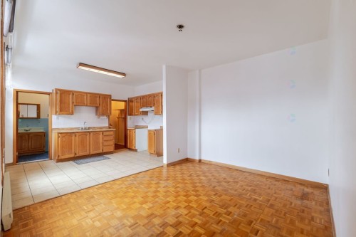 Salon - 4377  - 4381 Rue Chapleau, Montréal (Le Plateau-Mont-Royal), QC - Indoor Photo Showing Other Room