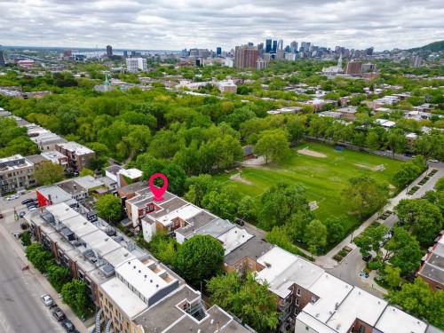 Photo aérienne - 4377  - 4381 Rue Chapleau, Montréal (Le Plateau-Mont-Royal), QC - Outdoor With View