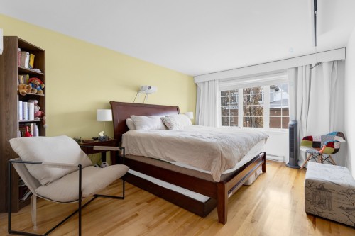 Chambre à coucher principale - 3729 Rue Céline-Marier, Montréal (Saint-Laurent), QC - Indoor Photo Showing Bedroom