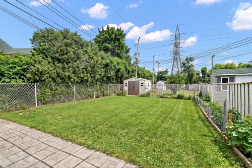 Jardin - 962 Rue Maheu, Montréal (Saint-Laurent), QC - Outdoor
