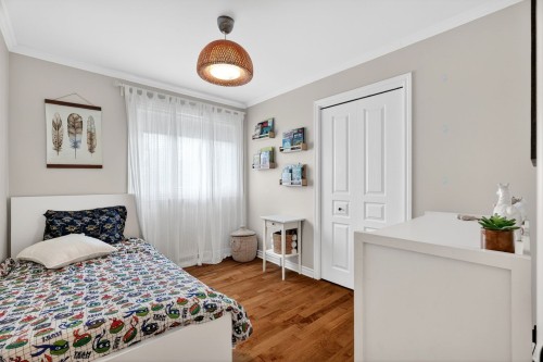 Chambre à coucher - 807 Rue D'Iberville, Boucherville, QC - Indoor Photo Showing Bedroom