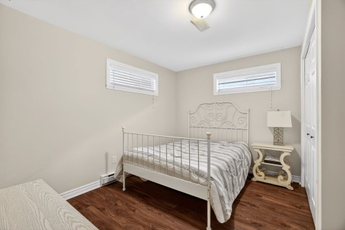 Chambre à coucher - 807 Rue D'Iberville, Boucherville, QC - Indoor Photo Showing Bedroom