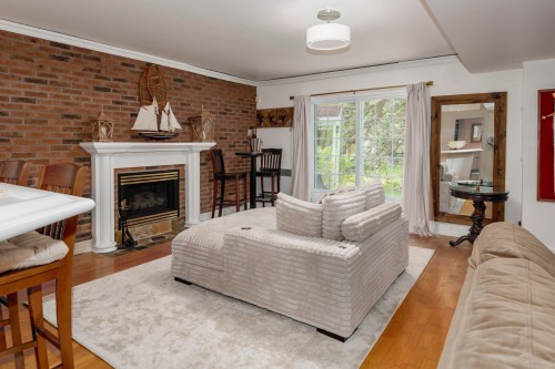 Boudoir - 746 Ch. Des Pommetiers, Magog, QC - Indoor Photo Showing Living Room With Fireplace