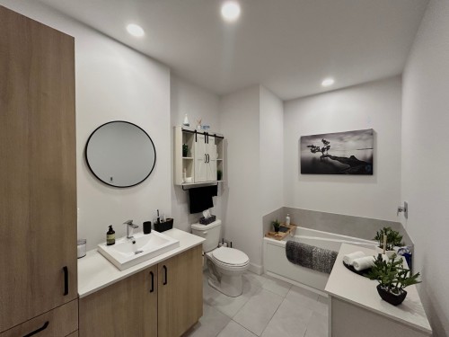 Salle de bains - 201-319 Rue Notre-Dame, Repentigny (Repentigny), QC 
