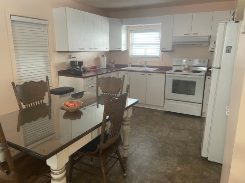 Cuisine - 338  - 340 Rue Laurier, Saint-Jean-Sur-Richelieu, QC - Indoor Photo Showing Kitchen