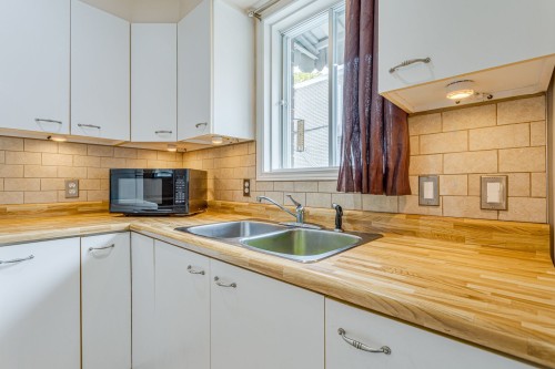 Cuisine - 488 Rue Dollard, Longueuil (Le Vieux-Longueuil), QC - Indoor Photo Showing Kitchen With Double Sink