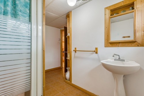 Salle de bains - 488 Rue Dollard, Longueuil (Le Vieux-Longueuil), QC - Indoor Photo Showing Bathroom