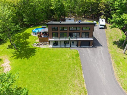 235 Av. de la Providence  Lachute, QC J8H 3M2
