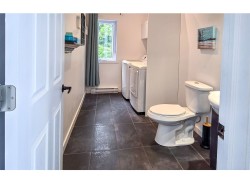 Powder room - 
