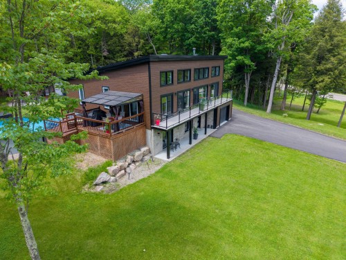 Façade - 235 Av. De La Providence, Lachute, QC 
