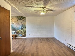 Family Room - 